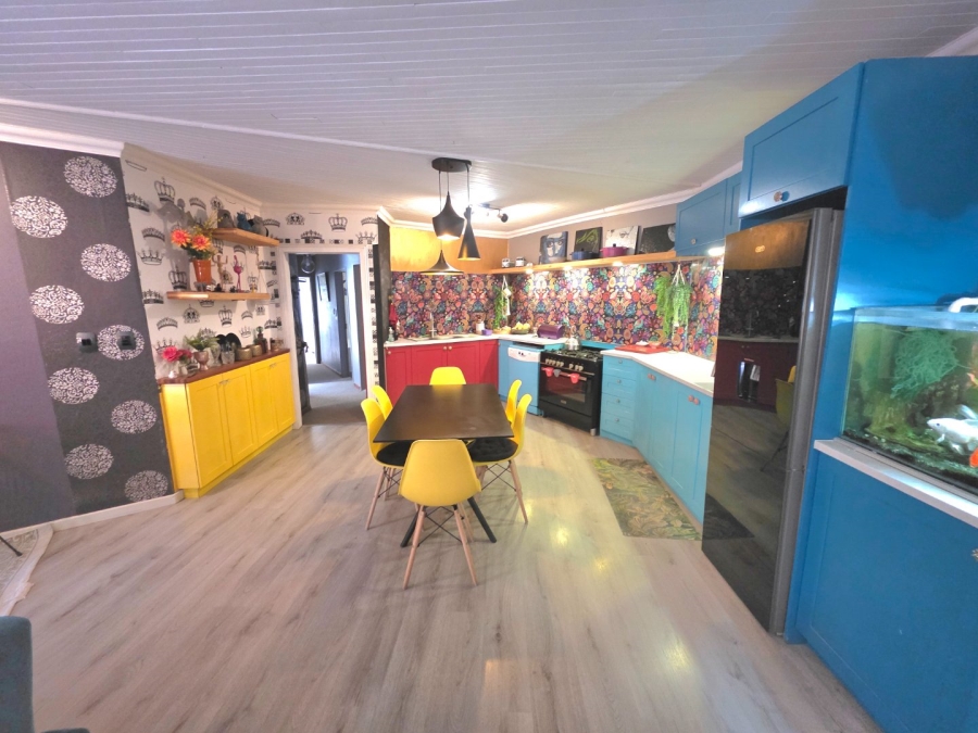 7 Bedroom Property for Sale in Clarens Free State